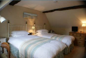 Red House Cottage Bed & Breakfast