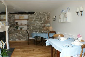 Red House Cottage Bed & Breakfast